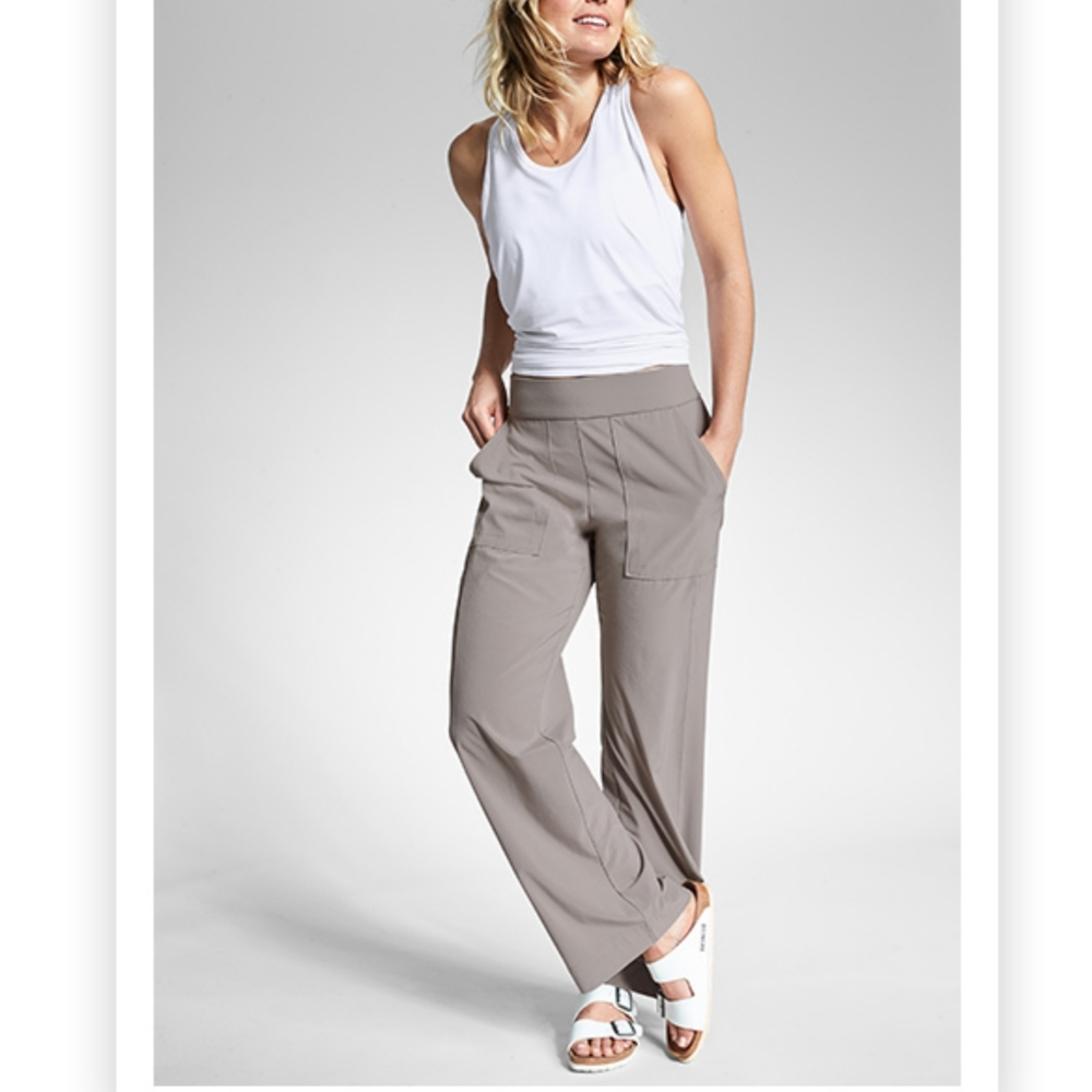 Athleta Wide Leg Chelsea Pants Size 2